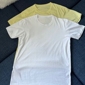 💙 3/$21 Uniqlo Dry Crew Neck Short Tee L, qty=2, white+yellow, slightly sheer